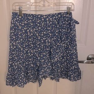 Ditsy floral ruffle trim wrap knot skirt